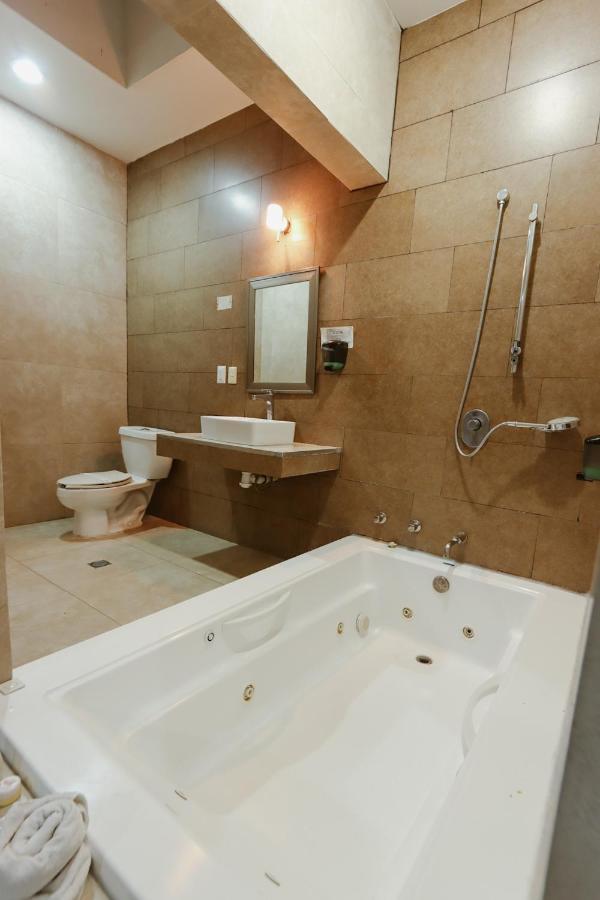 Auto Hotel Las Maravillas Santa Cruz Xoxocotlán Exteriér fotografie